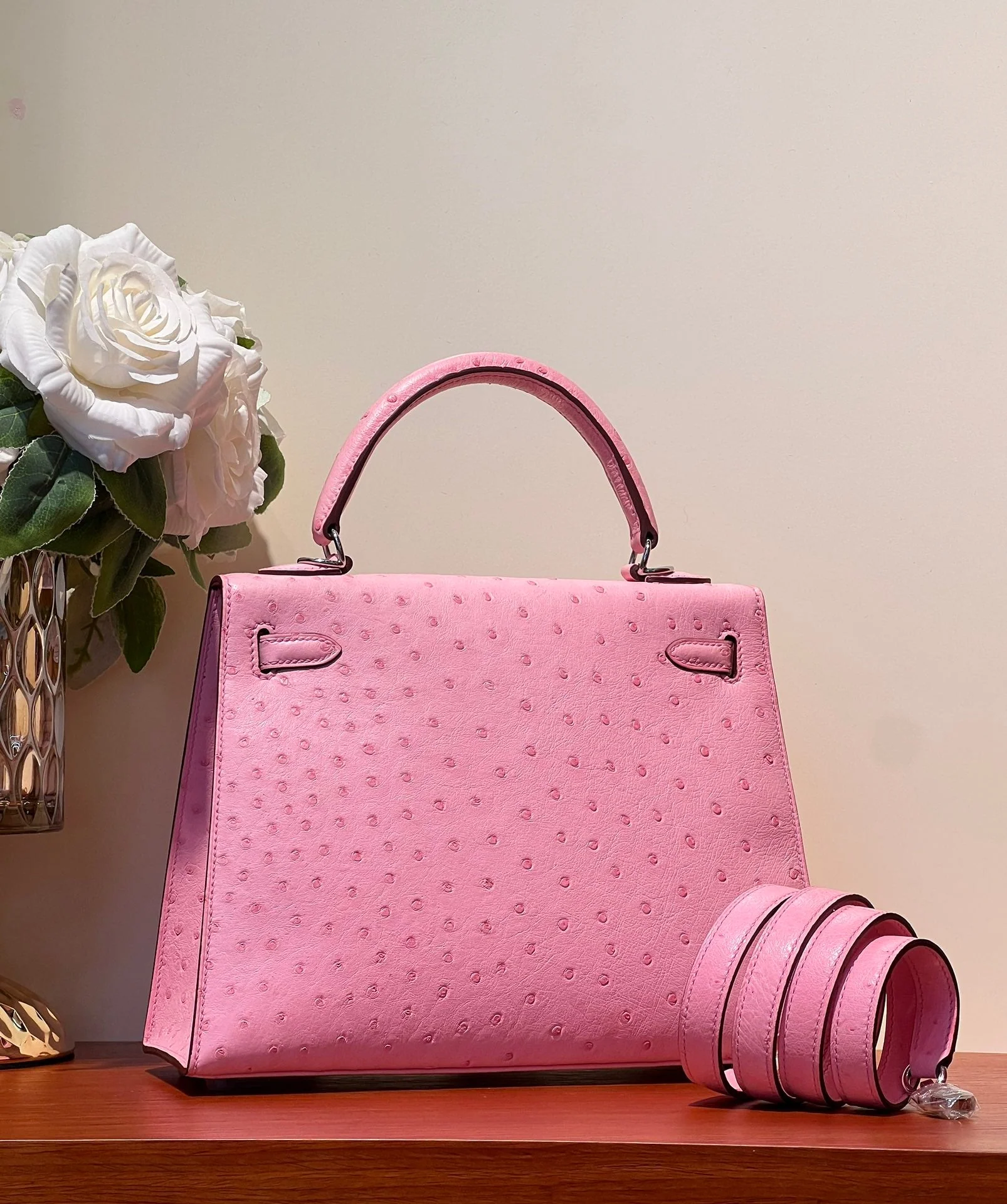 KELLY SELLIER 25 BAG IN DOLL PINK OSTRICH LEATHER WITH SILVER HARDWARE