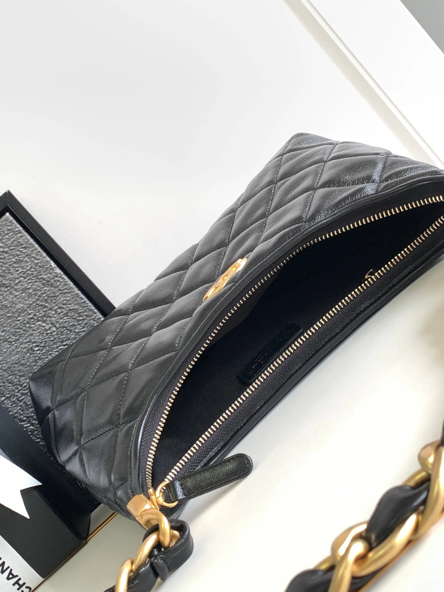 CHANEL 25S HOBO BAG 26 CM IN BLACK LAMBSKIN WITH GOLD HARDWARE
