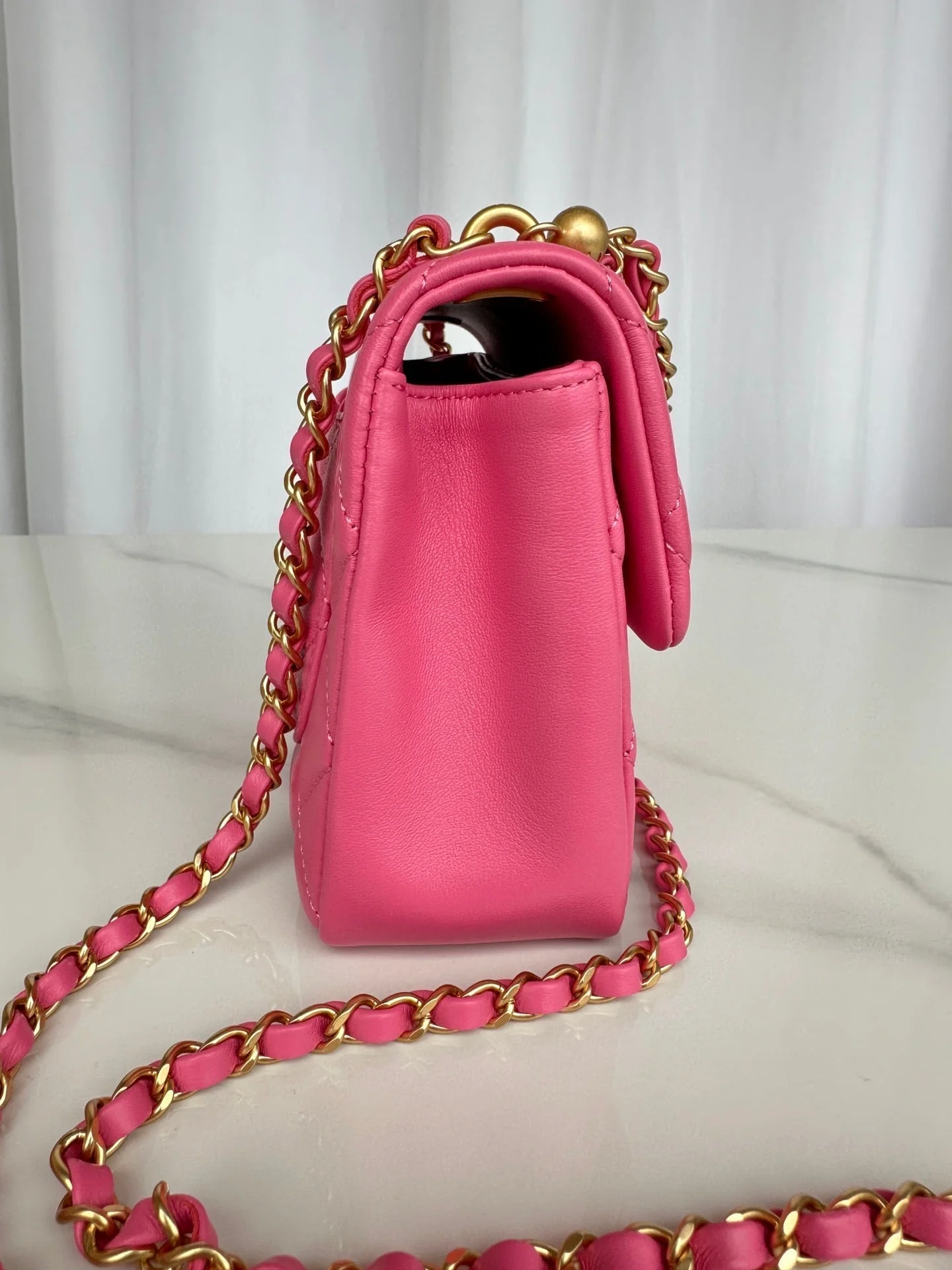 CC SMALL 20 FLAP BAG IN DEEP PINK CALFSKIN