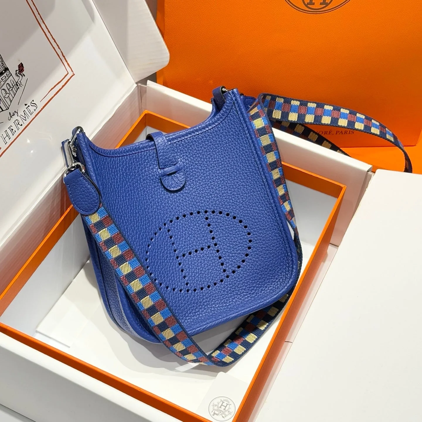 HERMES 25S MINI EVELYNE 18 IN BLUE PATTERNED STRAP CALFSKIN SILVER HARDWARE
