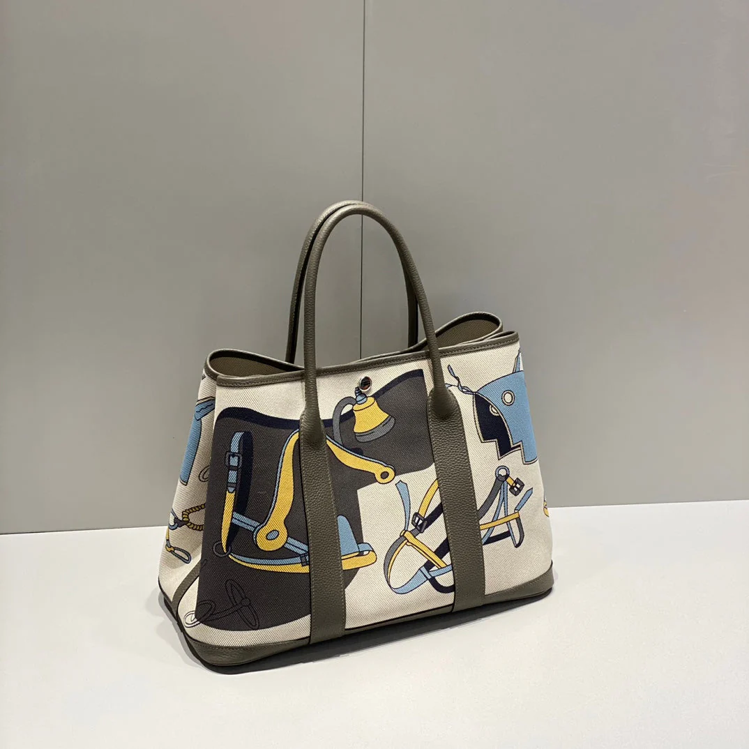 GARDEN PARTY 36 IN IVORY YELLOW BLUE TOILE H CANVAS ETOUPE CALFSKIN EQUESTRIAN HARNESS PRINT