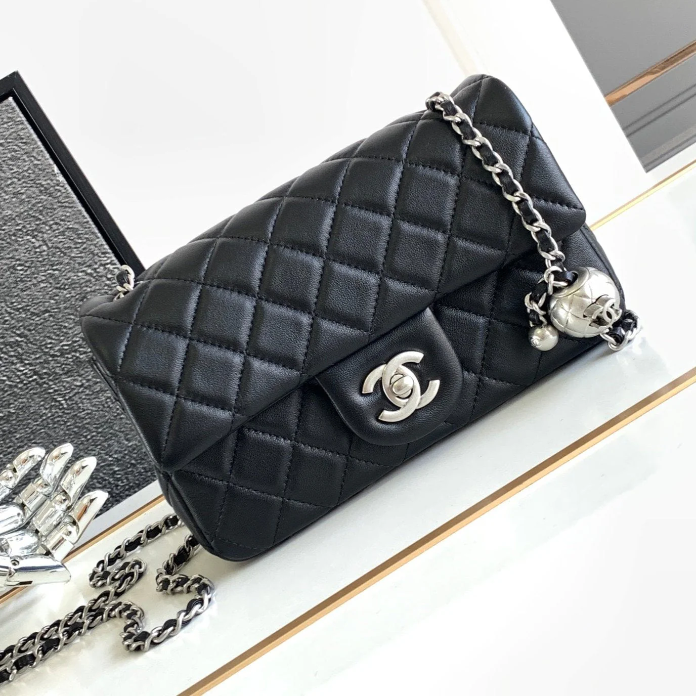 CC SMALL 20 FLAP BAG IN BLACK CALFSKIN