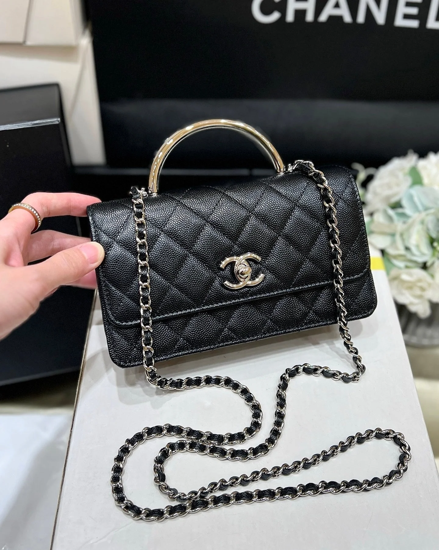 FLAP BAG WITH SILVER-TONE HANDLE 18 IN BLACK LAMBSKIN