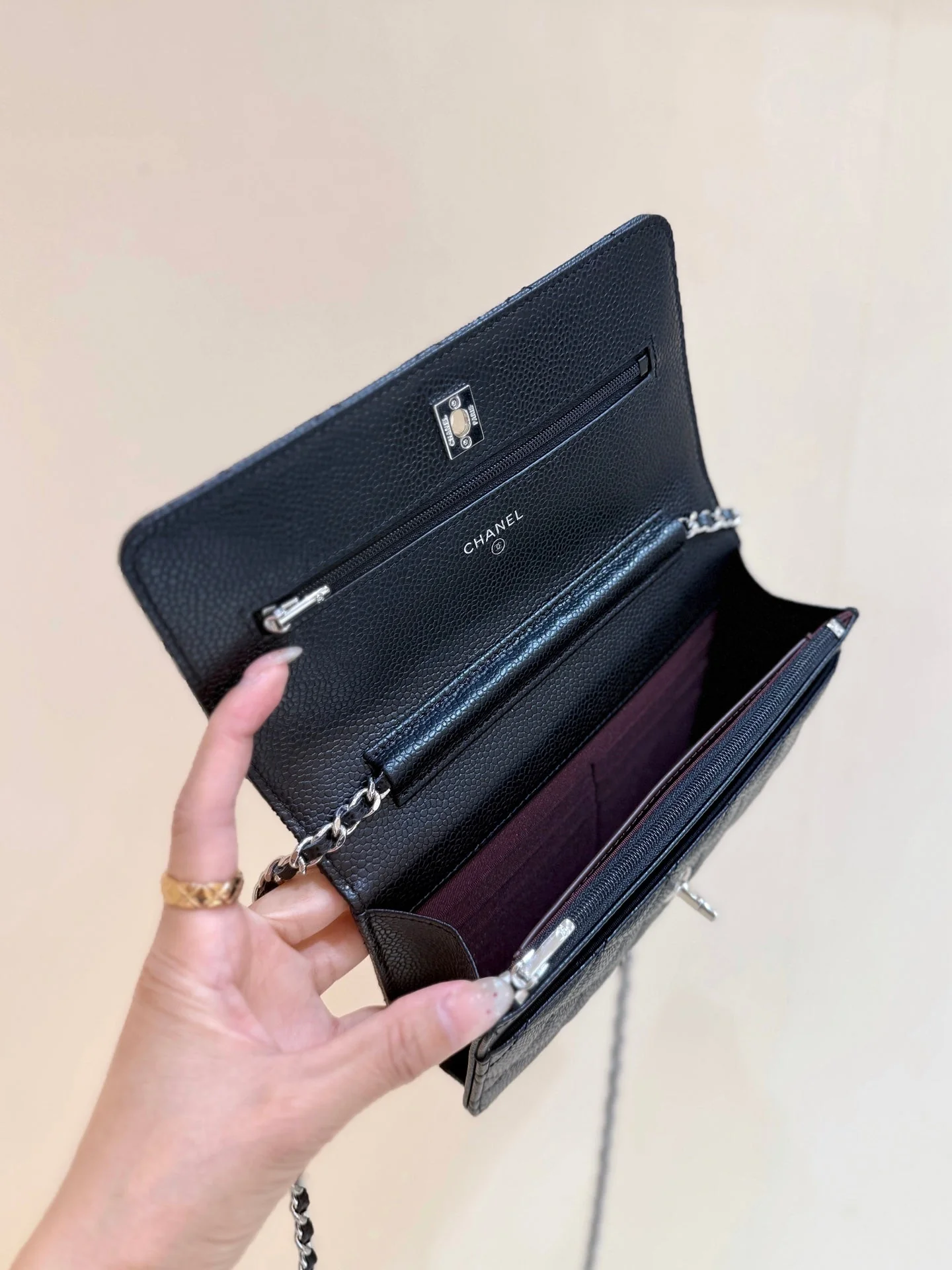 CHANEL 25S MINI FLAP BAG 19 IN BLACK CALFSKIN GOLD HARDWARE