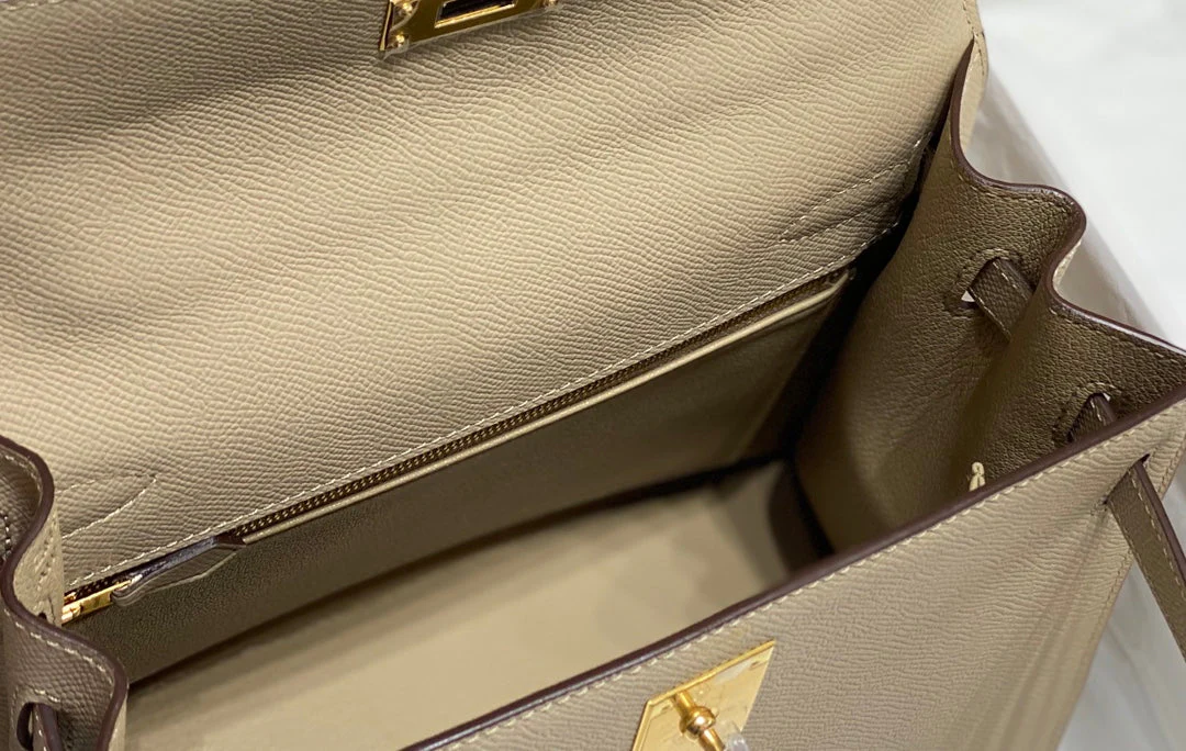 KELLY 28CM IN TRENCH EPSOM CALFSKIN GOLD HARDWARE