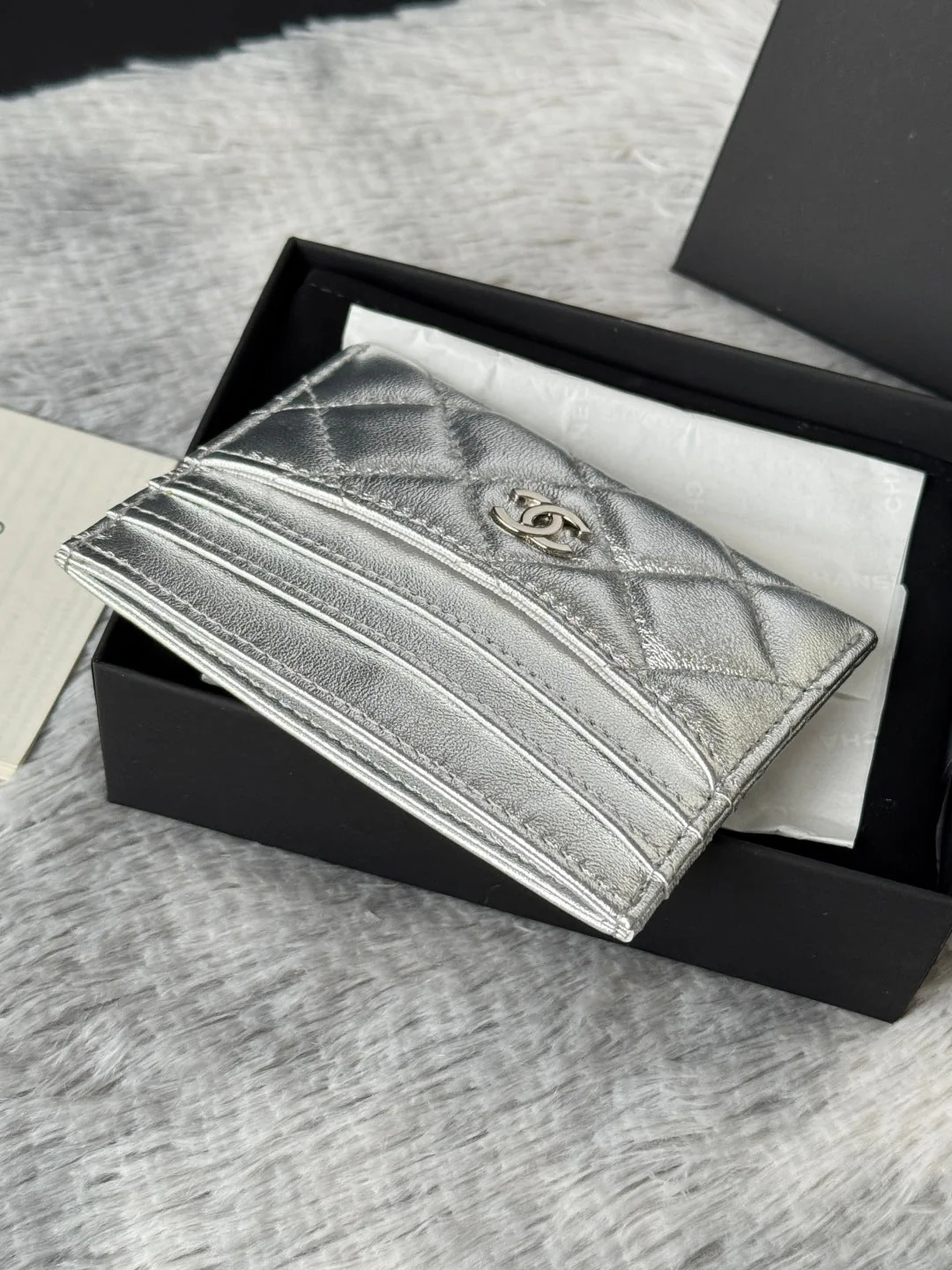 CHANEL 25S CARD HOLDER 11 IN SILVER LAMBSKIN GOLD HARDWARE