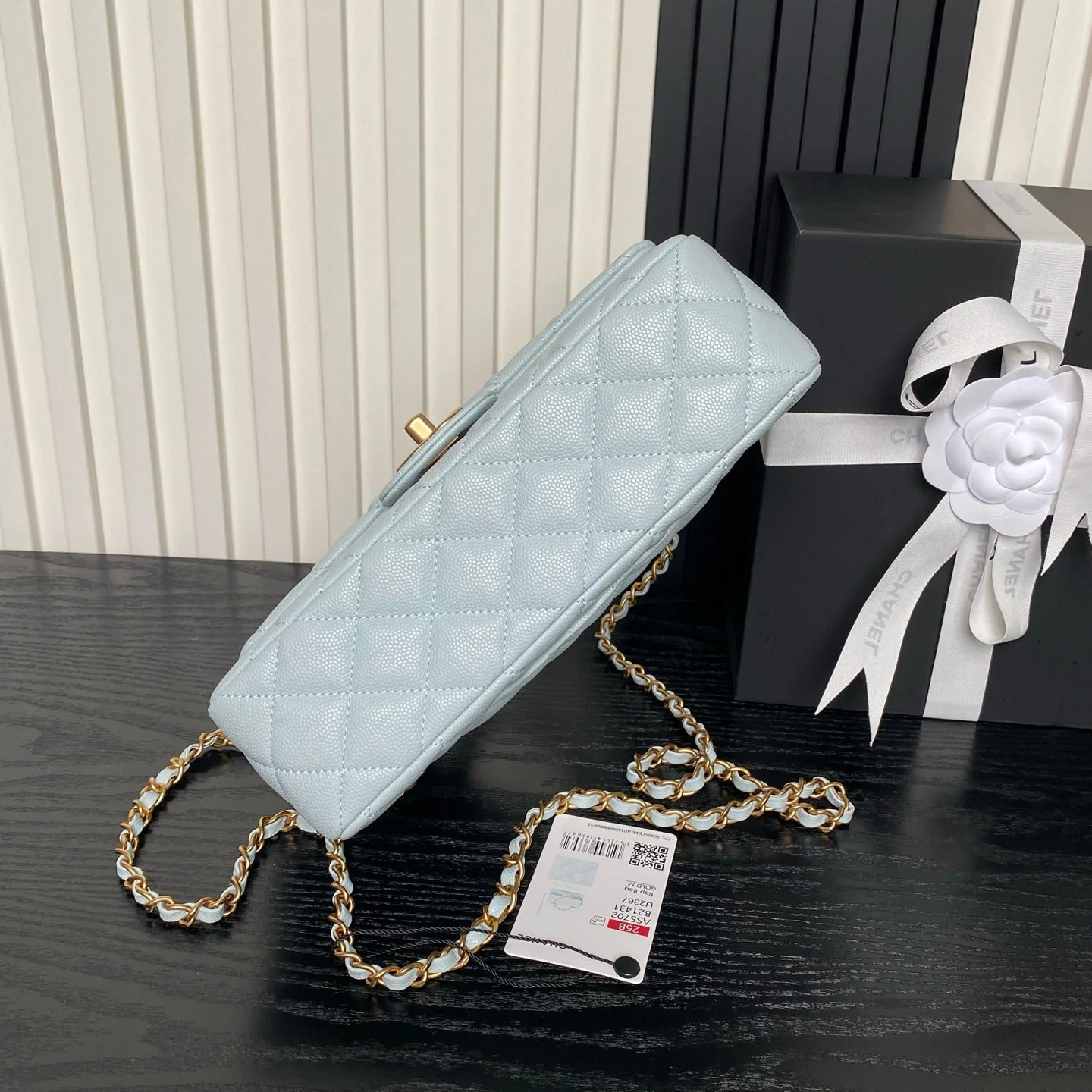CHANEL 25S FLAP BAG 22 IN LIGHT BLUE CALFSKIN GOLD HARDWARE