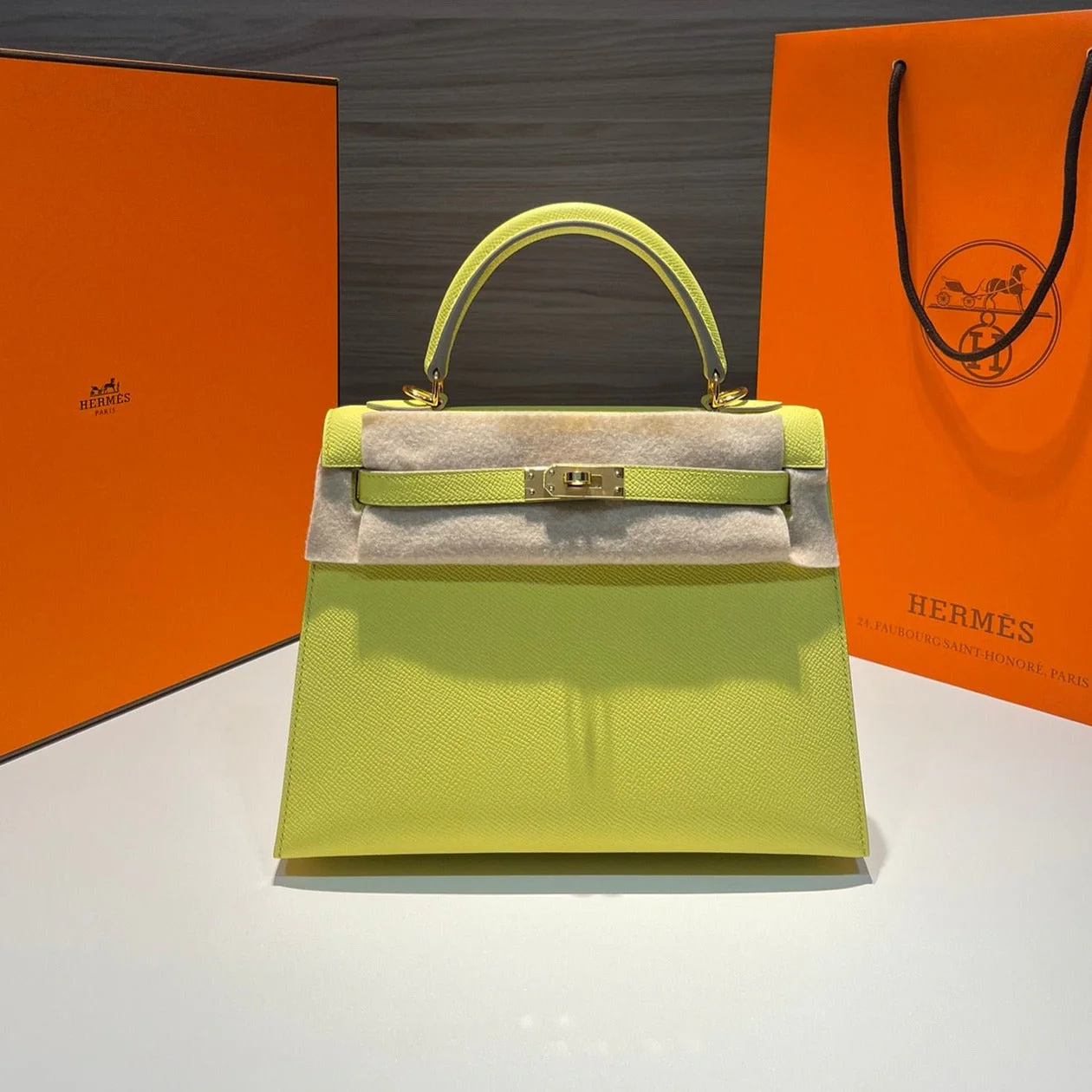 HM KELLY 25CM LIME EPSOM LEATHER GOLD HARDWARE