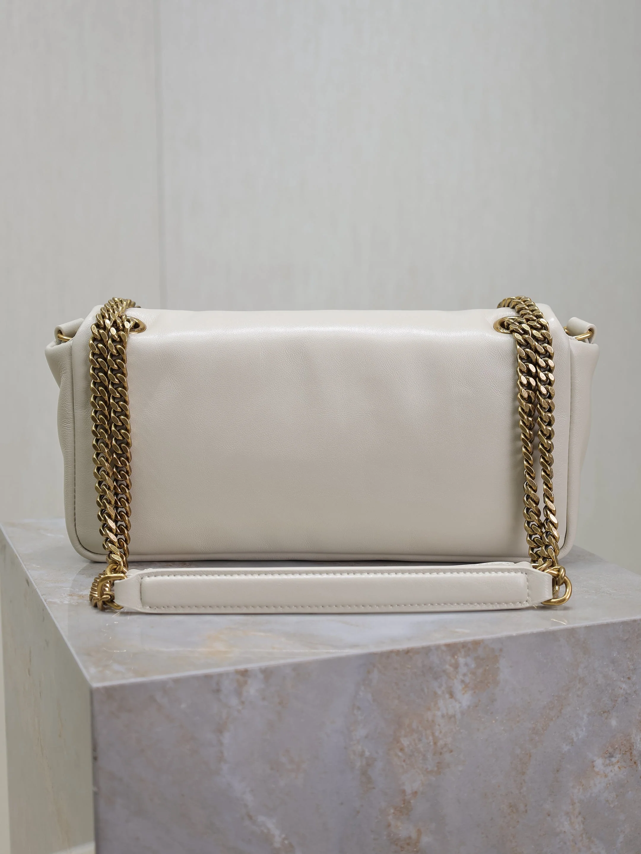 YSL 25S CALYPSO HANDBAG 26 IN IVORY LAMBSKIN GOLD HARDWRE