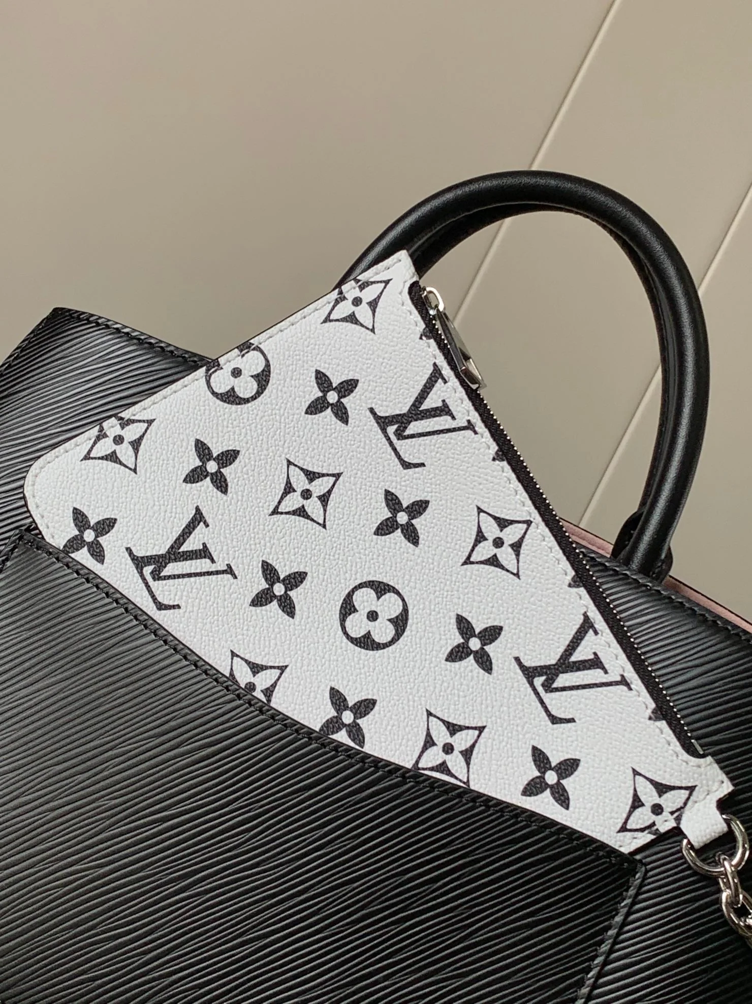 MARELLE TOTE BB BAG 30 IN BLACK EPI GRAIN COWHIDE LEATHER