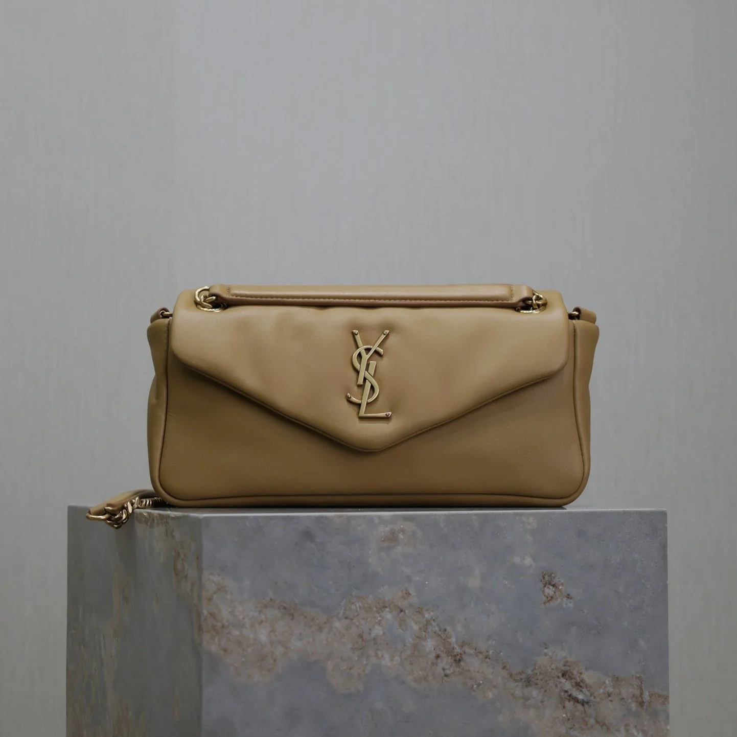 YSL 25S CALYPSO HANDBAG 26 IN LIGHT BROWN LAMBSKIN GOLD HARDWRE