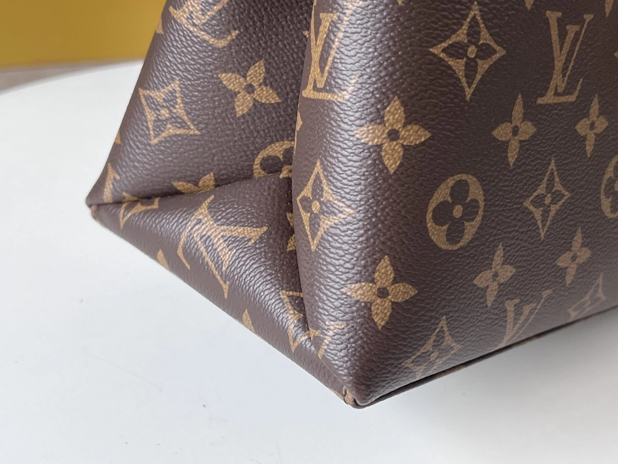 LV 25S PETIT PALAIS 29 IN BROWN MONOGRAM CANVAS AND CALFSKIN GOLD HARDWARE