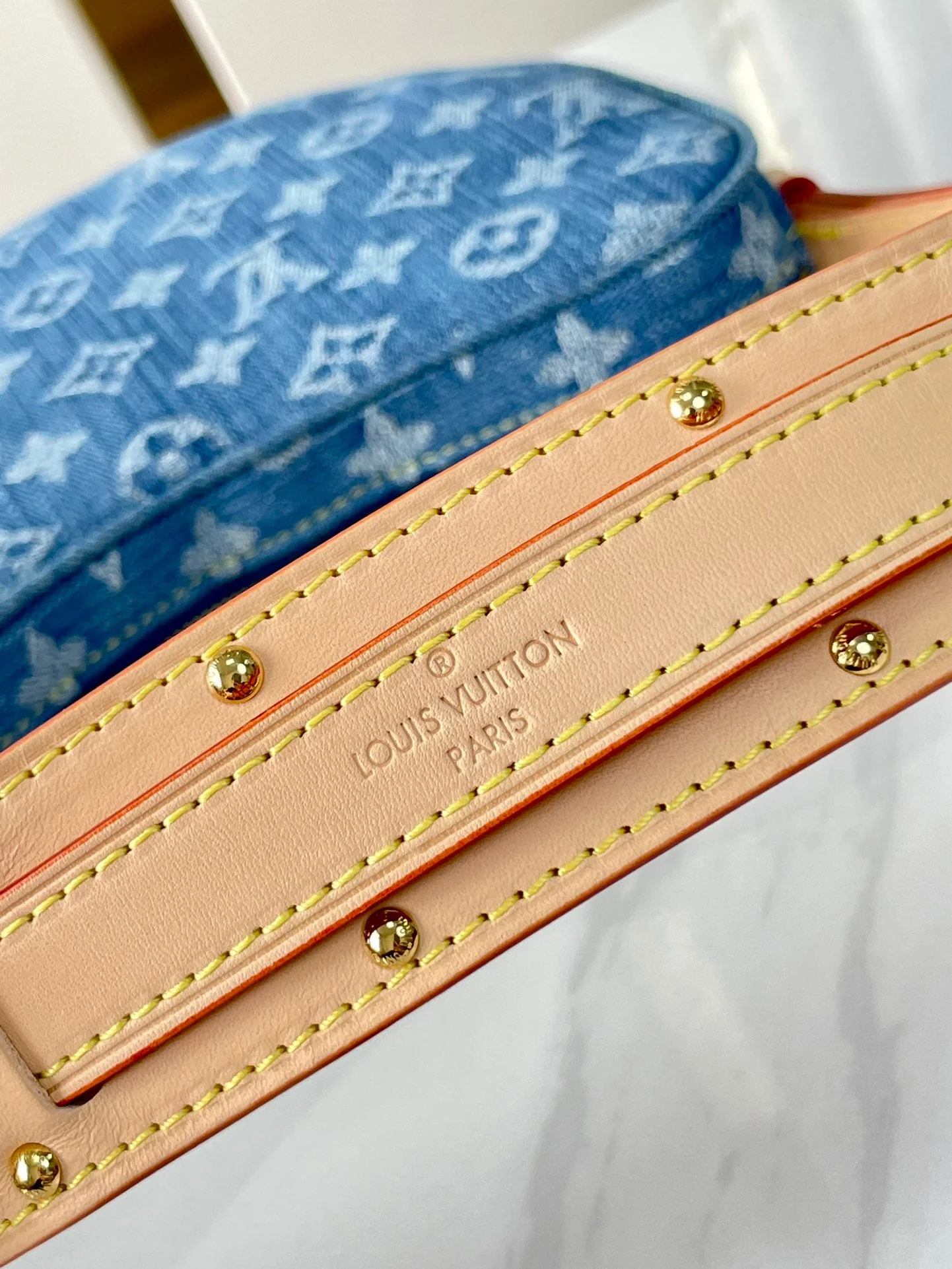 CROISSANT 25 IN BLUE MONOGRAM DENIM