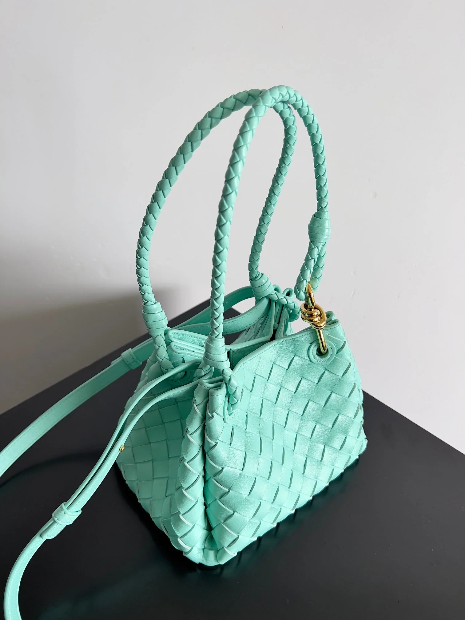 BV Small Parachute 21 Green Oasis Lambskin Ghw