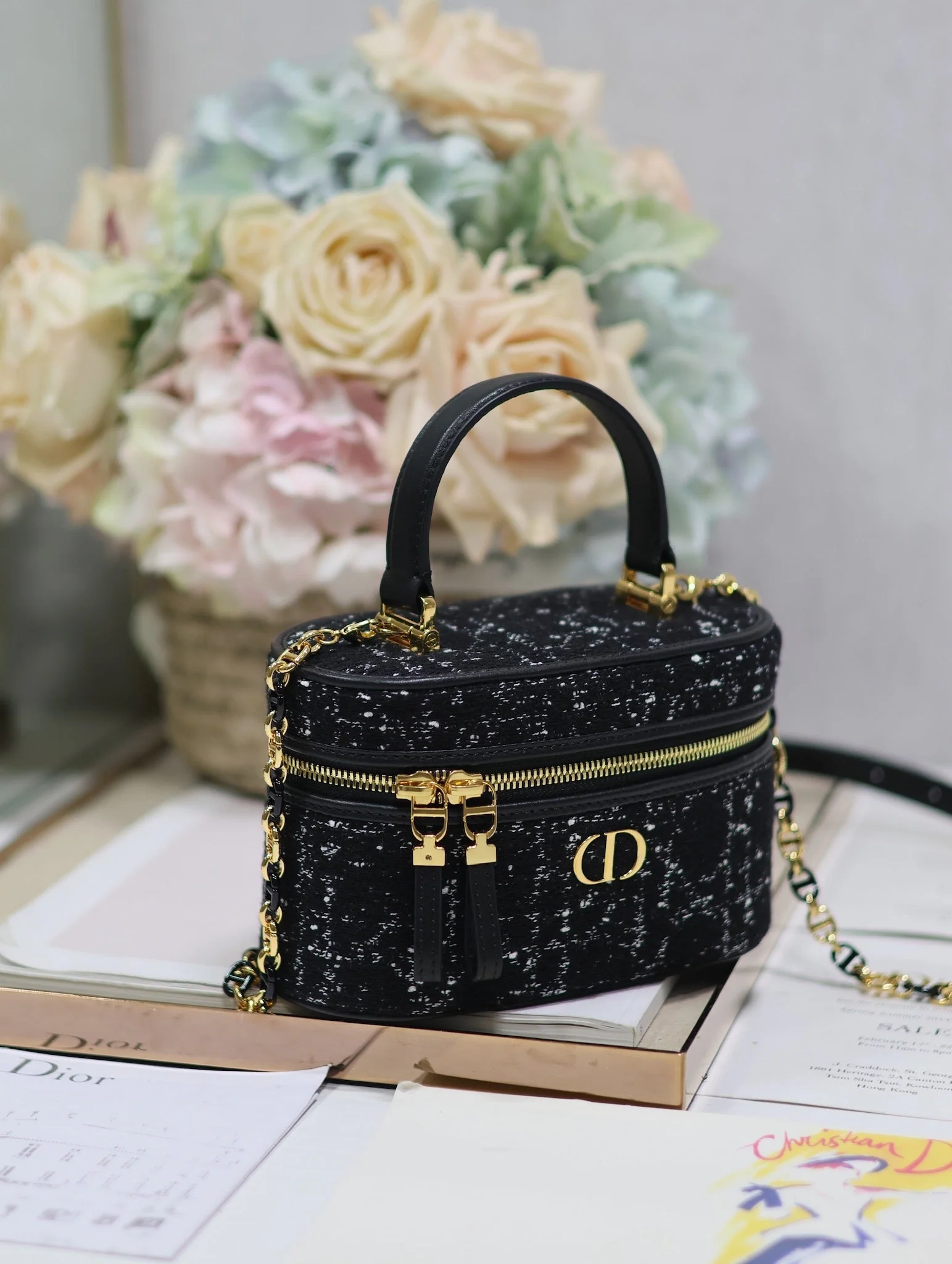 CARO 16 MINI VANITY CASE IN BLACK MACROCANNAGE TWEED