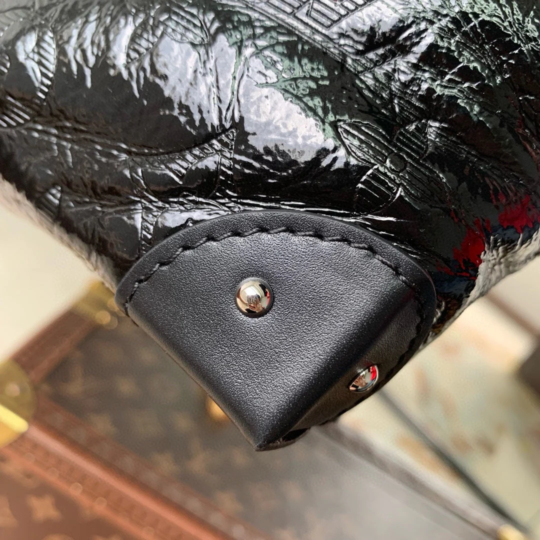 NOÉ TRUNK PM 23 IN BLACK COUSSIN SILVER HARDWARE