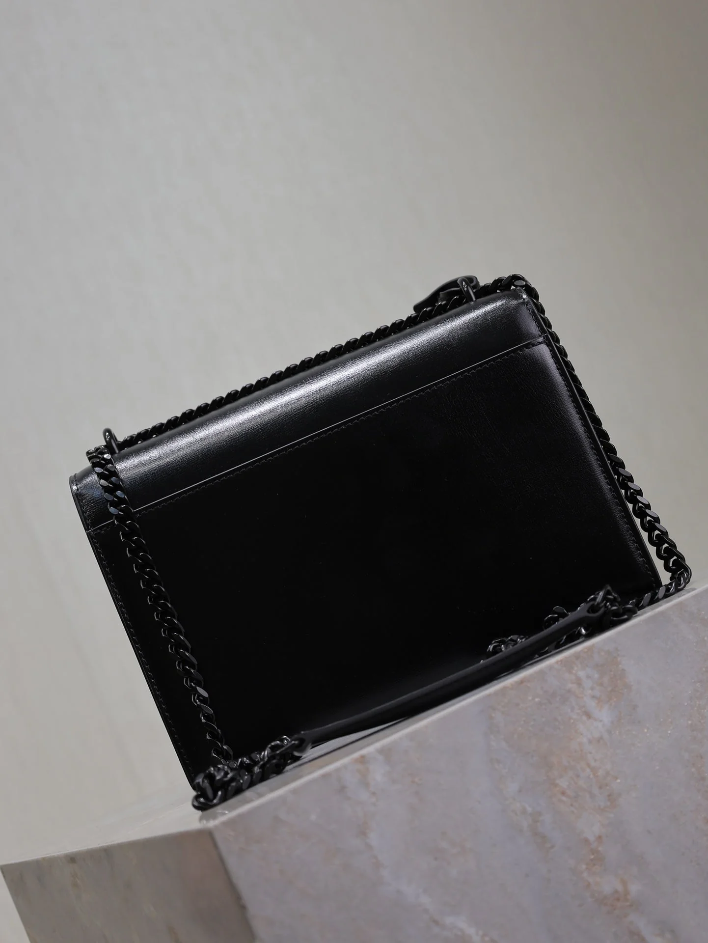 YSL 25S SUNSET BAG 22 IN BLACK CALFSKIN BLACK HARDWRE