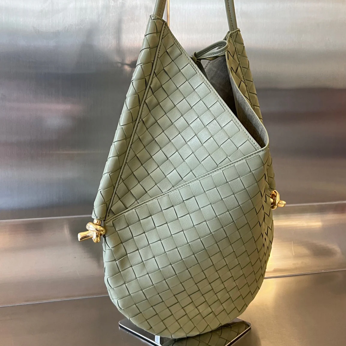 MEDIUM SOLSTICE 44 SARDINE GREY LAMBSKIN