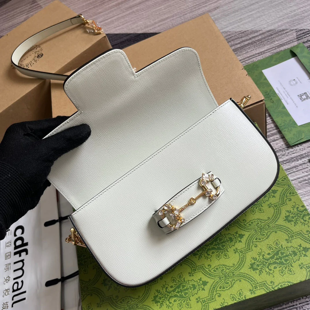 DIAMOND HORSEBIT SHOULDER BAG 24 IN WHITE CALFSKIN GOLD HARDWARE