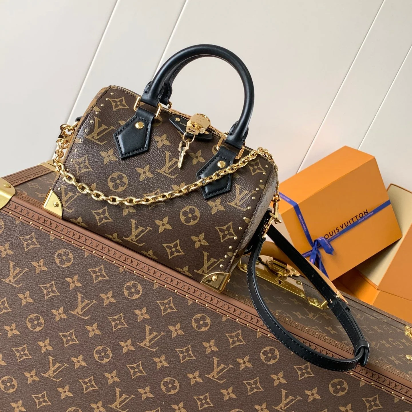 SPEEDY TRUNK BAG 20 IN BROWN MONOGRAM COATED CANVAS AND BLACK CALFSKIN