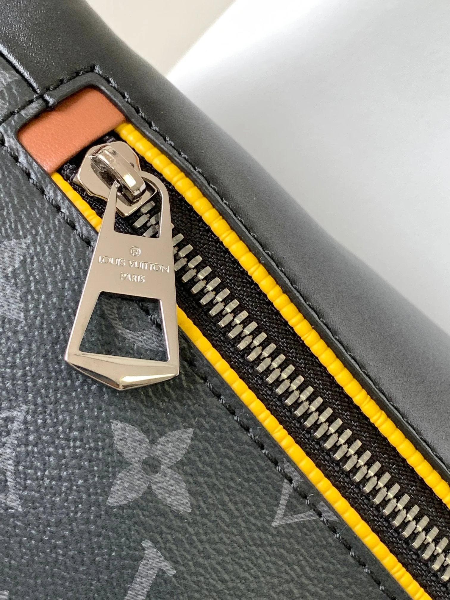 LV 25S BUMBAG 37 IN BLACK AND YELLOW COATED MONOGRAM CALFSKIN