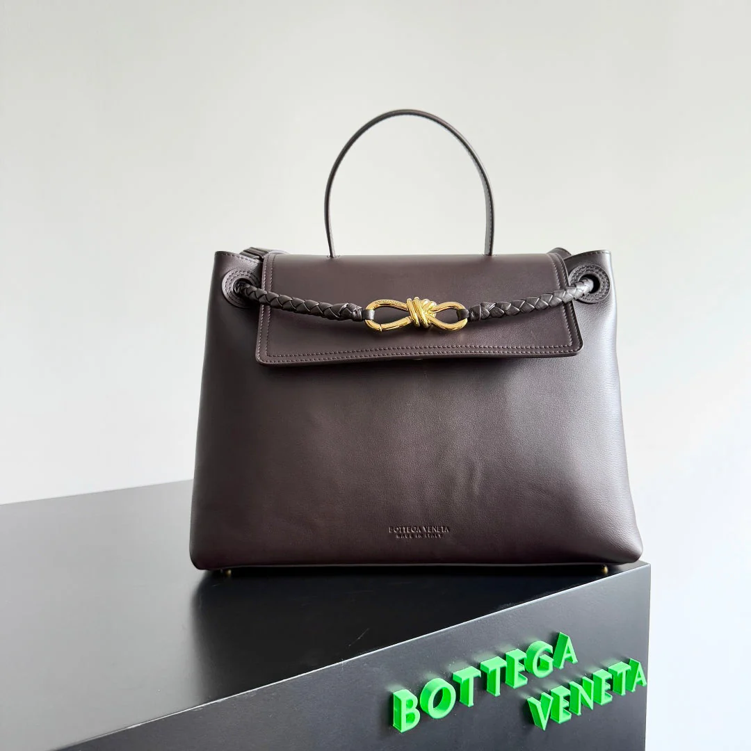 MEDIUM CIAO CIAO 34 IN BROWN CALFSKIN