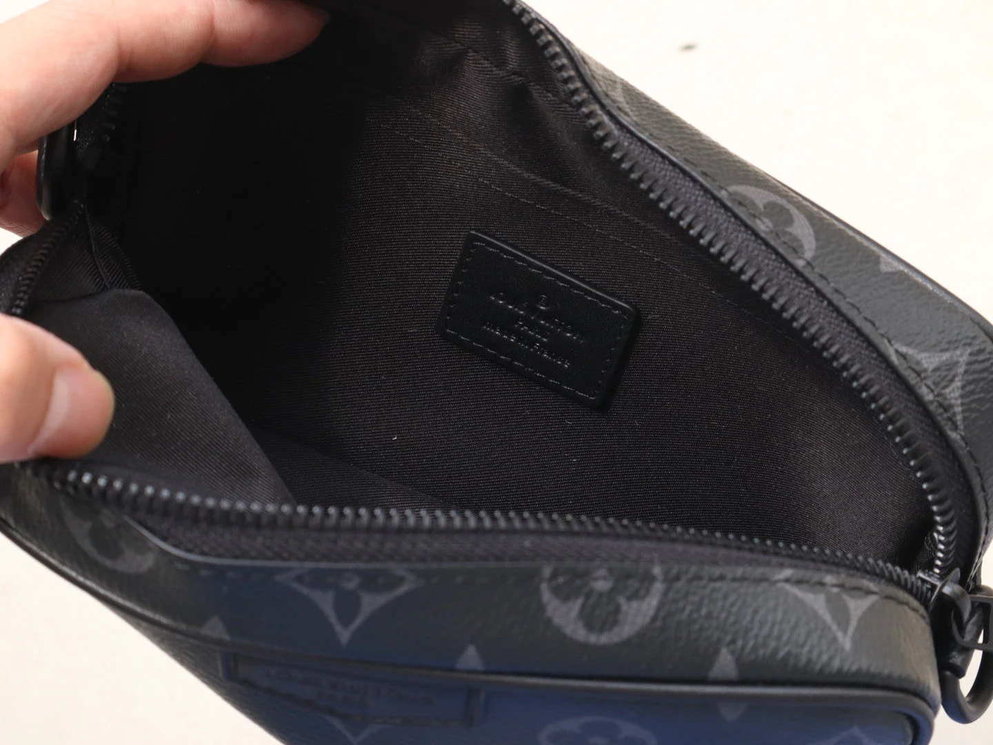 TROCADERO BAG 20 IN BLACK MONOGRAM ECLIPSE CANVAS