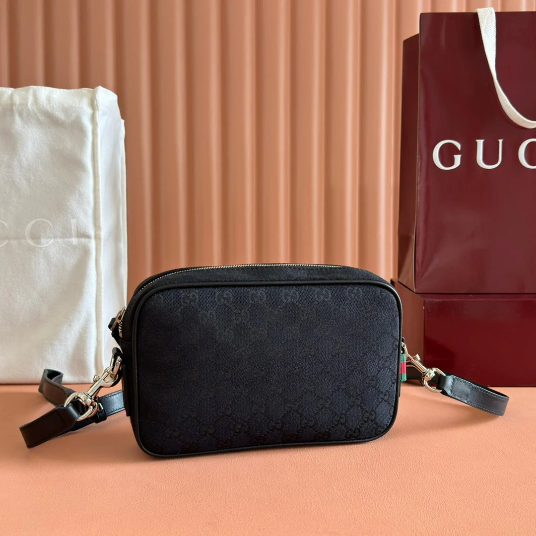 SMALL CROSSBODY BAG 23.5 IN BLACK GG CANVAS