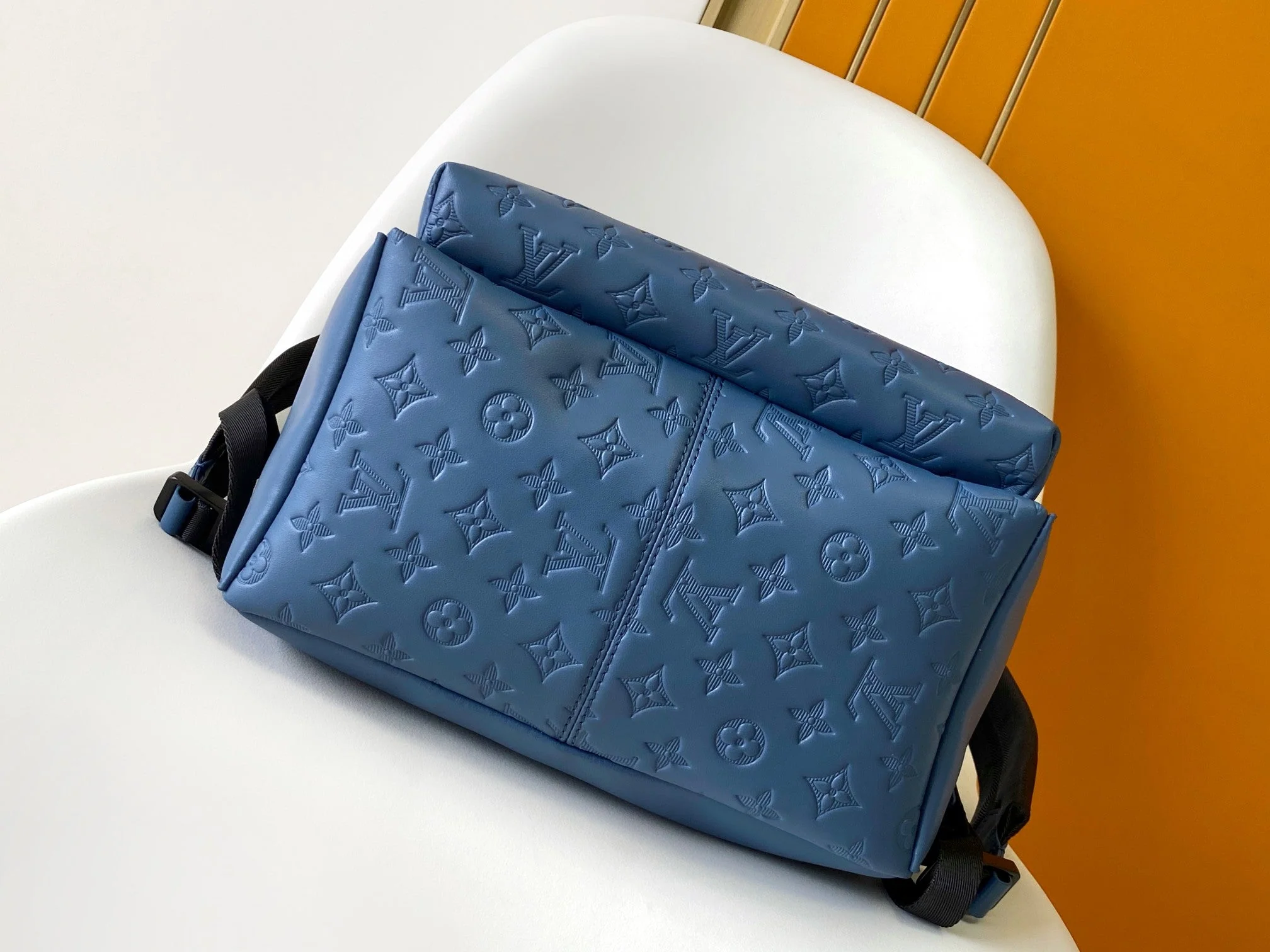 DISCOVERY BACKPACK 38 IN BLUE MONOGRAM ECLIPSE CANVAS AND TAURILLON