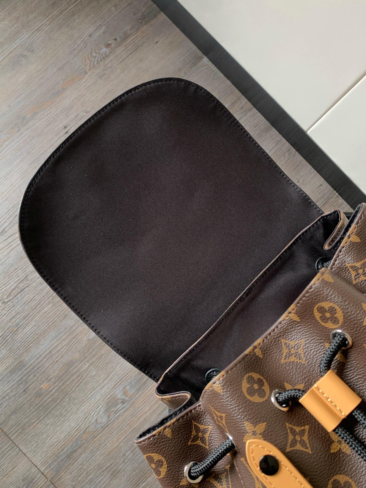 LV 25S CHRISTOPHER BACKPACK 44 IN BROWN AND BLACK CANVAS MONOGRAM