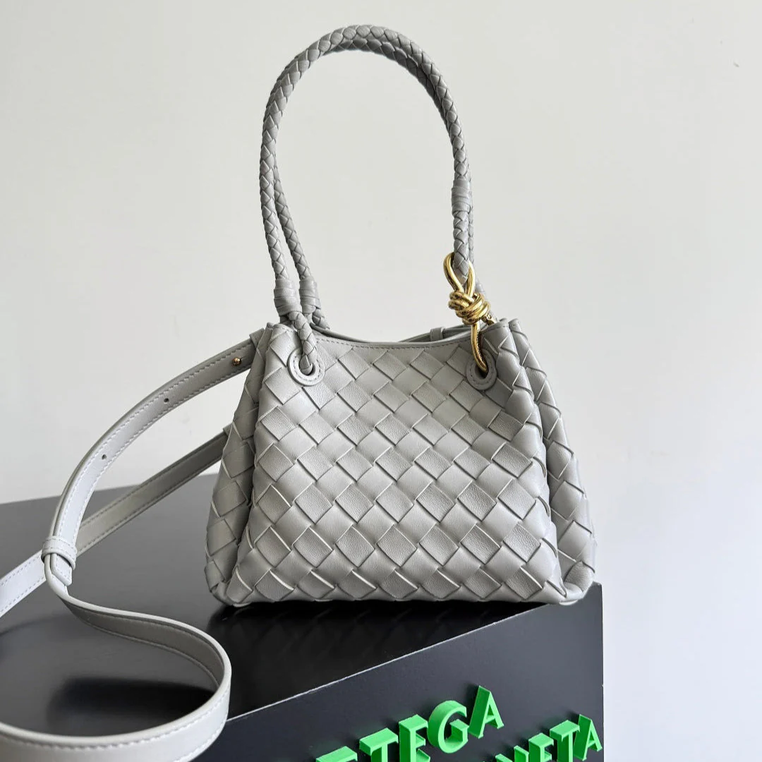 BOTTEGA VENETA 25S SMALL PARACHUTE 21 IN LIGHT GRAY CALFSKIN GOLD HARDWARE