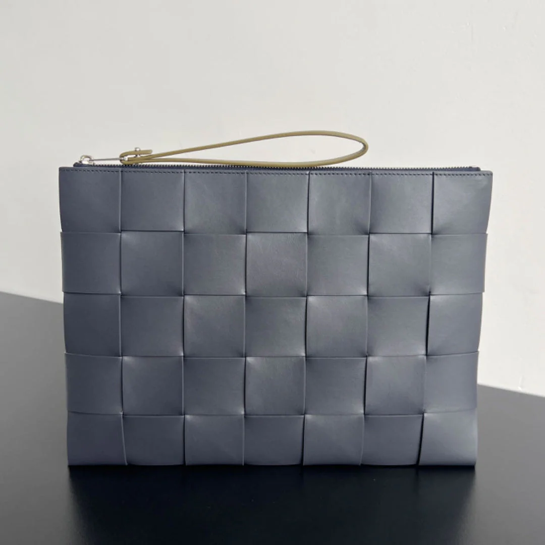 LARGE CASSETTE POUCH 35 IN TROUT GRAY CALFSKIN