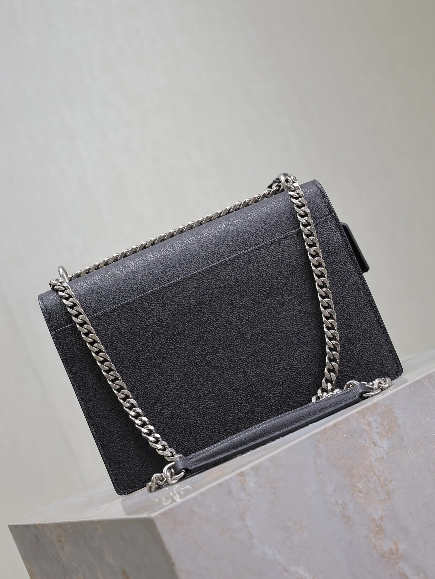 YSL 25S SUNSET MEDIUM 22 IN BLACK GRAINED CALFSKIN SILVER HARDWRE