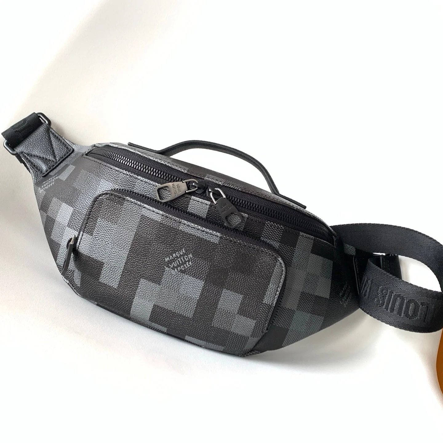 LV 25S ORIGINAL DYNAMIC BUMBAG 30 IN CANVAS DAMOFLAGE BLACK