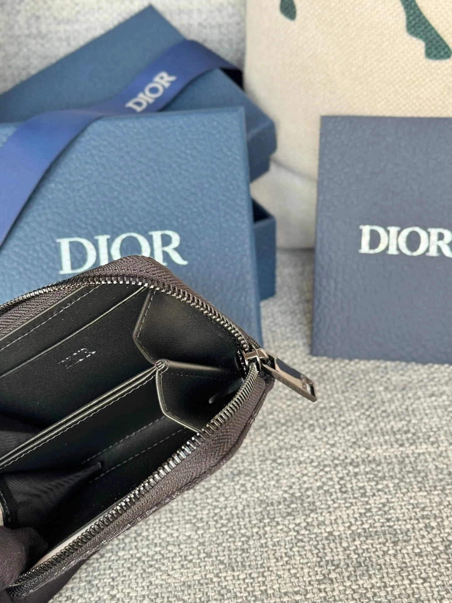 ZIPPED MINI WALLET 10 IN BLACK MONOGRAM OBLIQUE JACQUARD