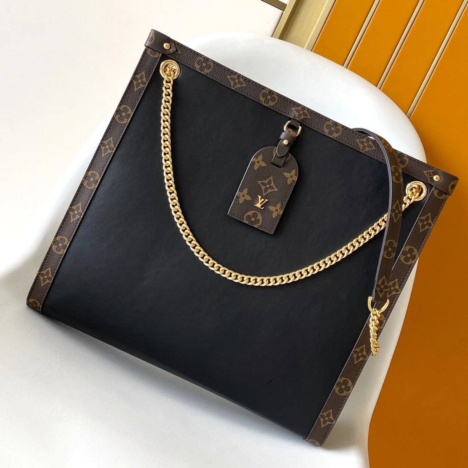 LV 25S NOVA MM BAG 37 IN BLACK CALFSKIN AND BROWN MONOGRAM CANVAS TRIM