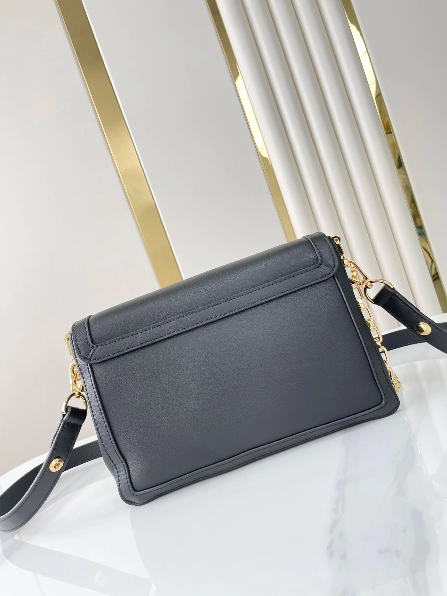 DAUPHINE SOFT MM 24 IN BLACK SMOOTH LAMBSKIN GOLD HARDWARE