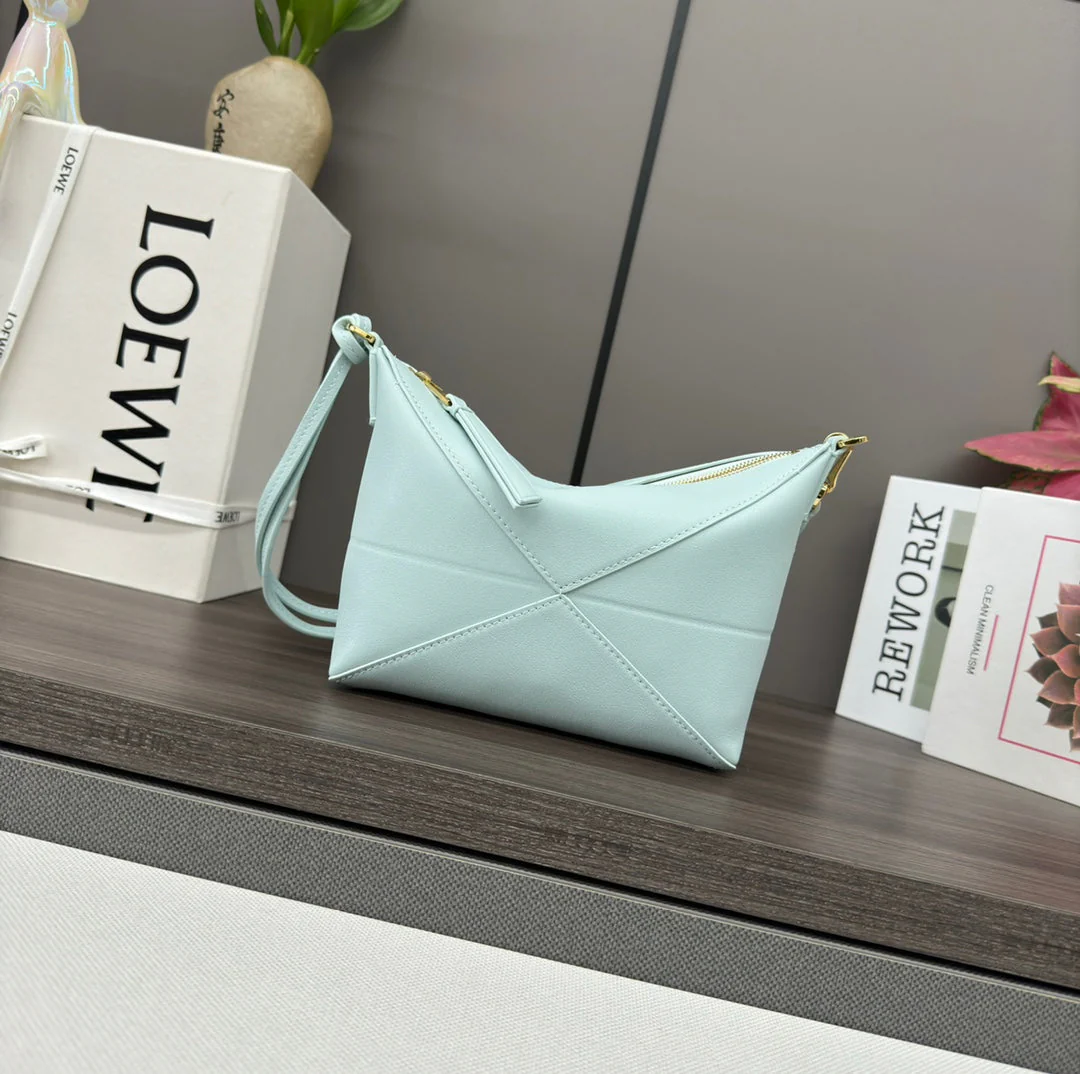 LOE MINI 23 FUZZLE FOLD POUCH IN LIGHT BLUE CALFSKIN