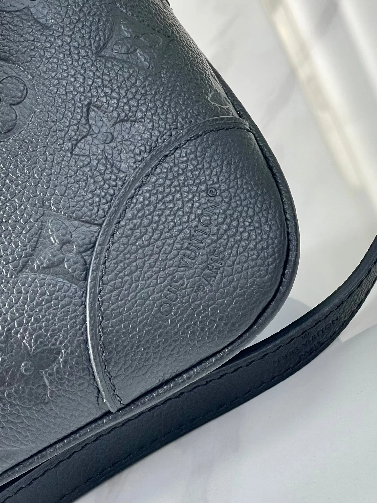 BOULOGNE 29 IN BLACK MONOGRAM EMPREINTE LEATHER GOLD HARDWARE