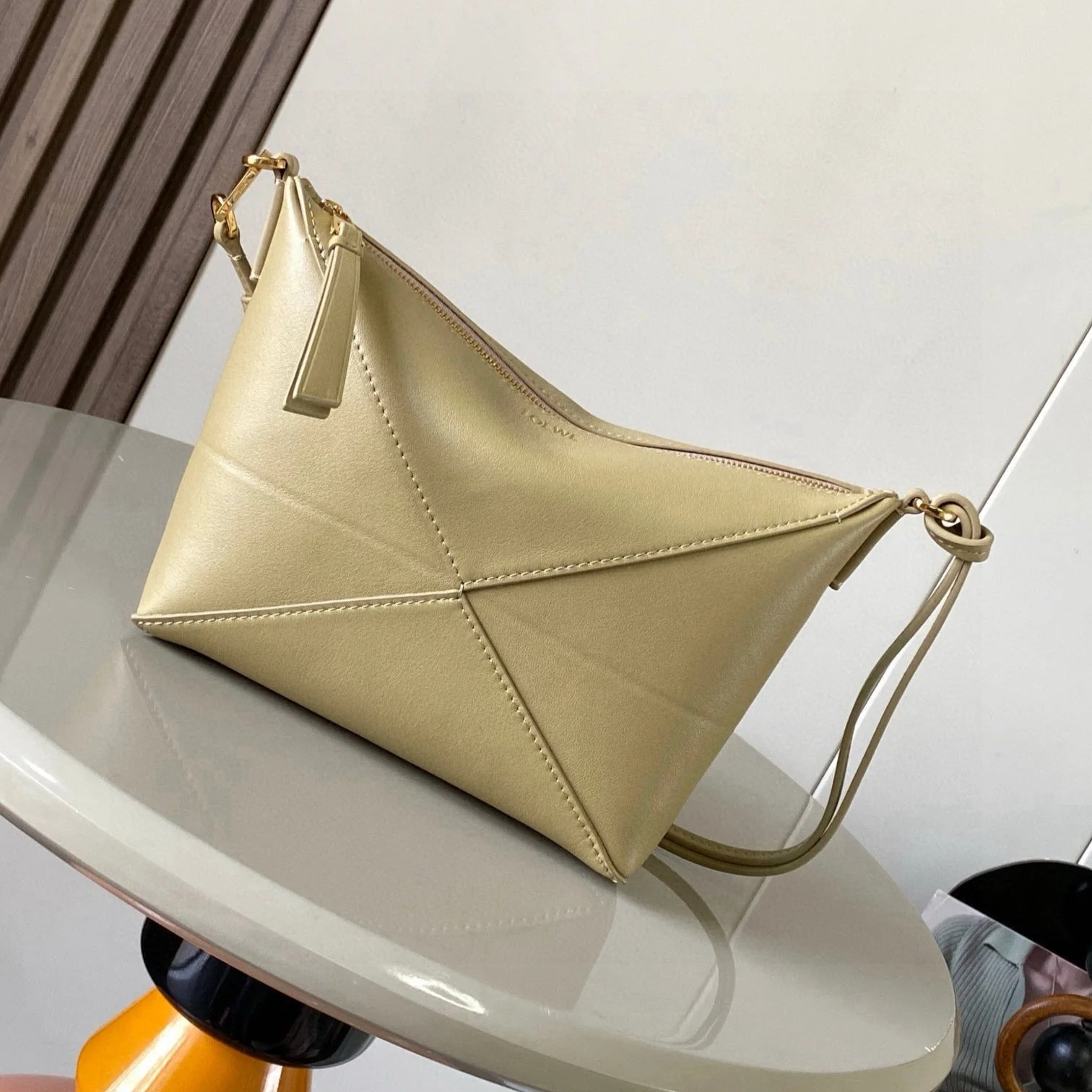 LOEWE 25S PUZZLE FOLD BAG 23 IN DARK BEIGE CALFSKIN