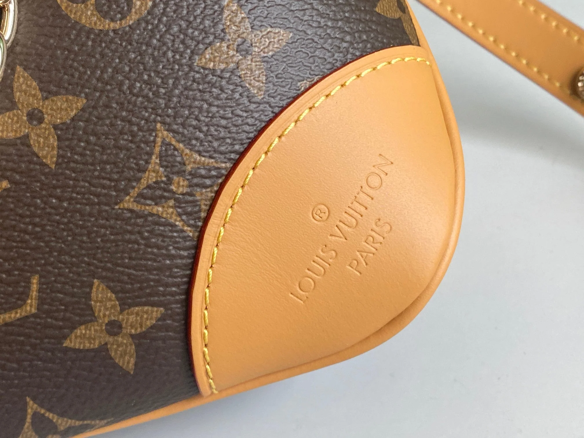 LV 25S BOULOGNE 29 IN BROWN MONOGRAM CANVAS LEATHER TRIM GOLD HARDWARE