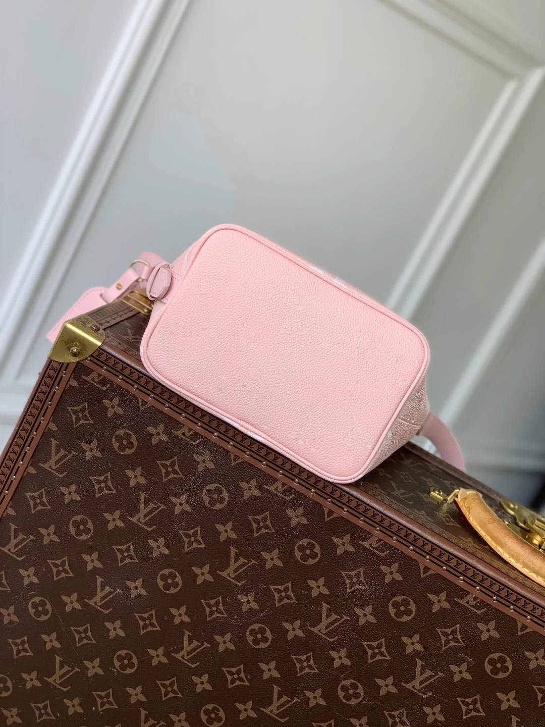 ALL IN BB BAG 18 IN QUARTZ PINK AND BEIGE EMBOSSED COWHIDE
