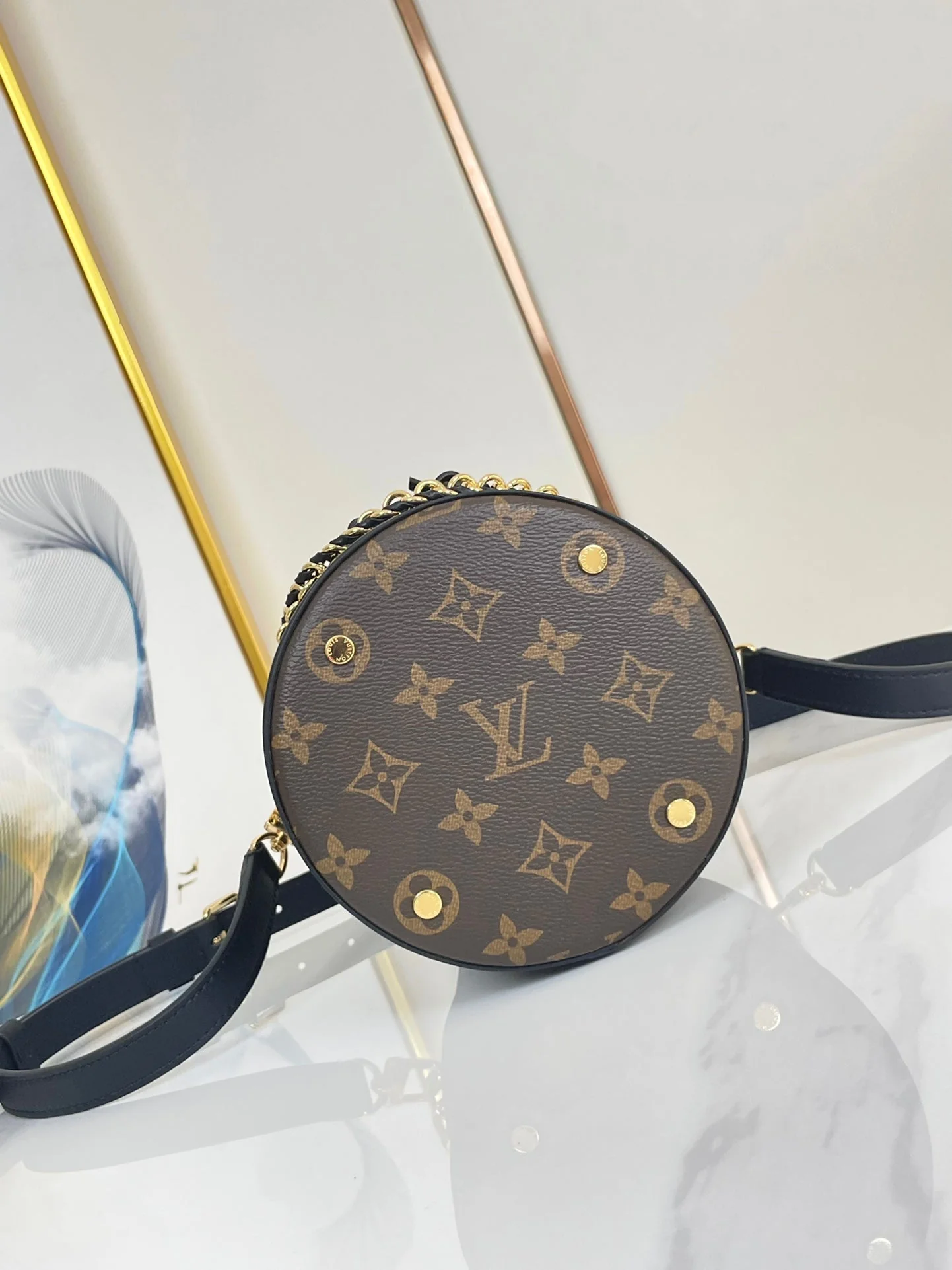 CANOÉ 20 IN BROWN MONOGRAM CANVAS GOLD HARDWARE