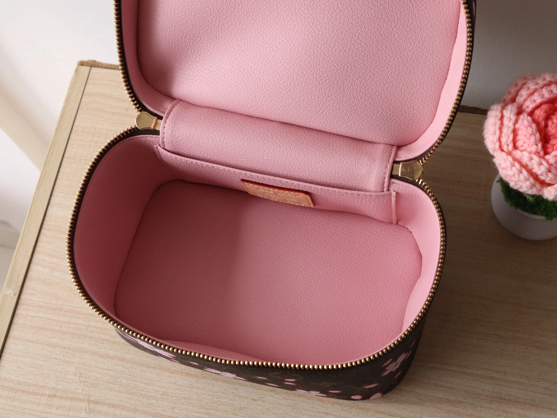 NICE MINI TOILETRY BAG 20 IN SAKURA BROWN MONOGRAM COATED CANVAS