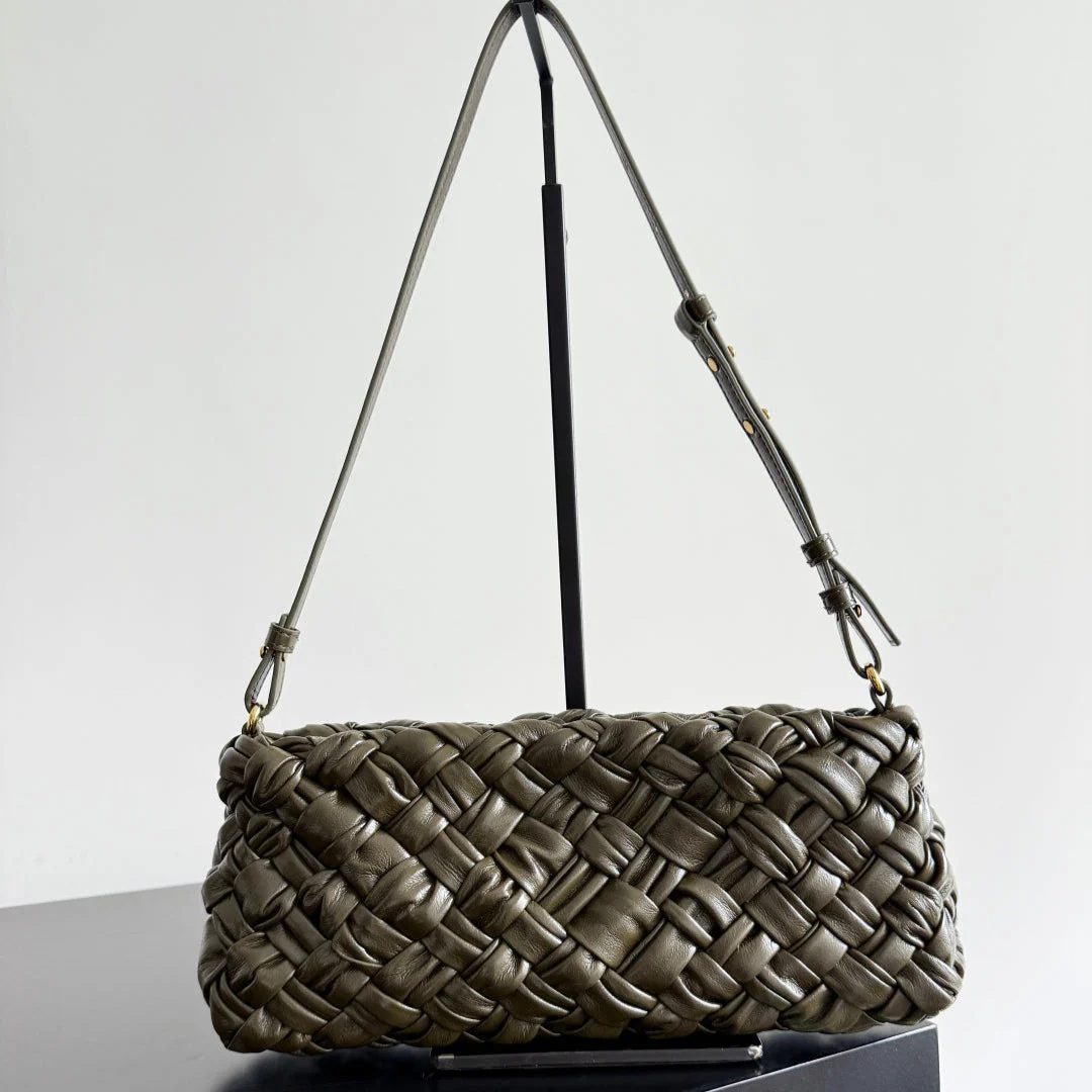 KELIMERO CHA-CHA CLUTCH 28.5 IN DARK GREEN LAMBSKIN