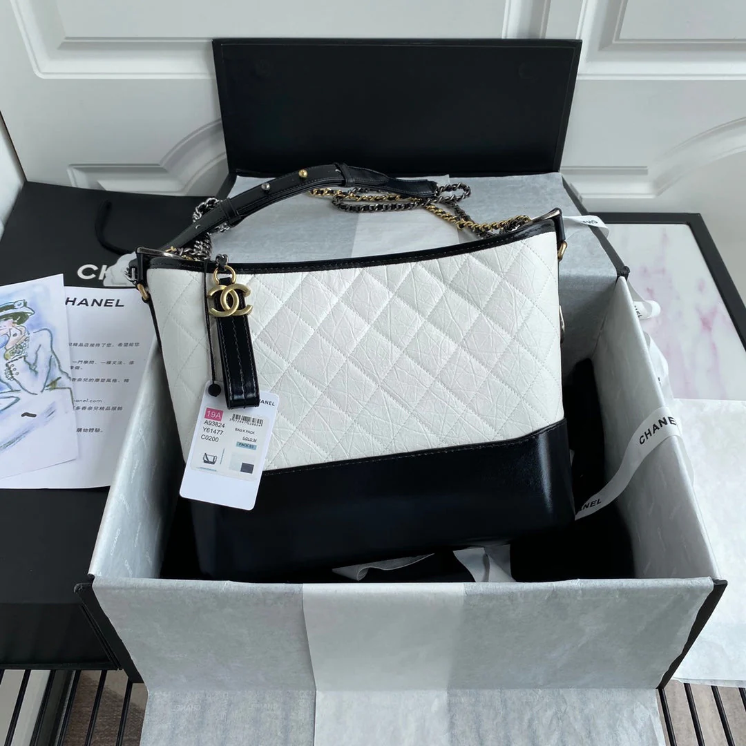CC GABRIELLE MEDIUM 28 HOBO BAG IN BLACK MIX WHITE CALFSKIN