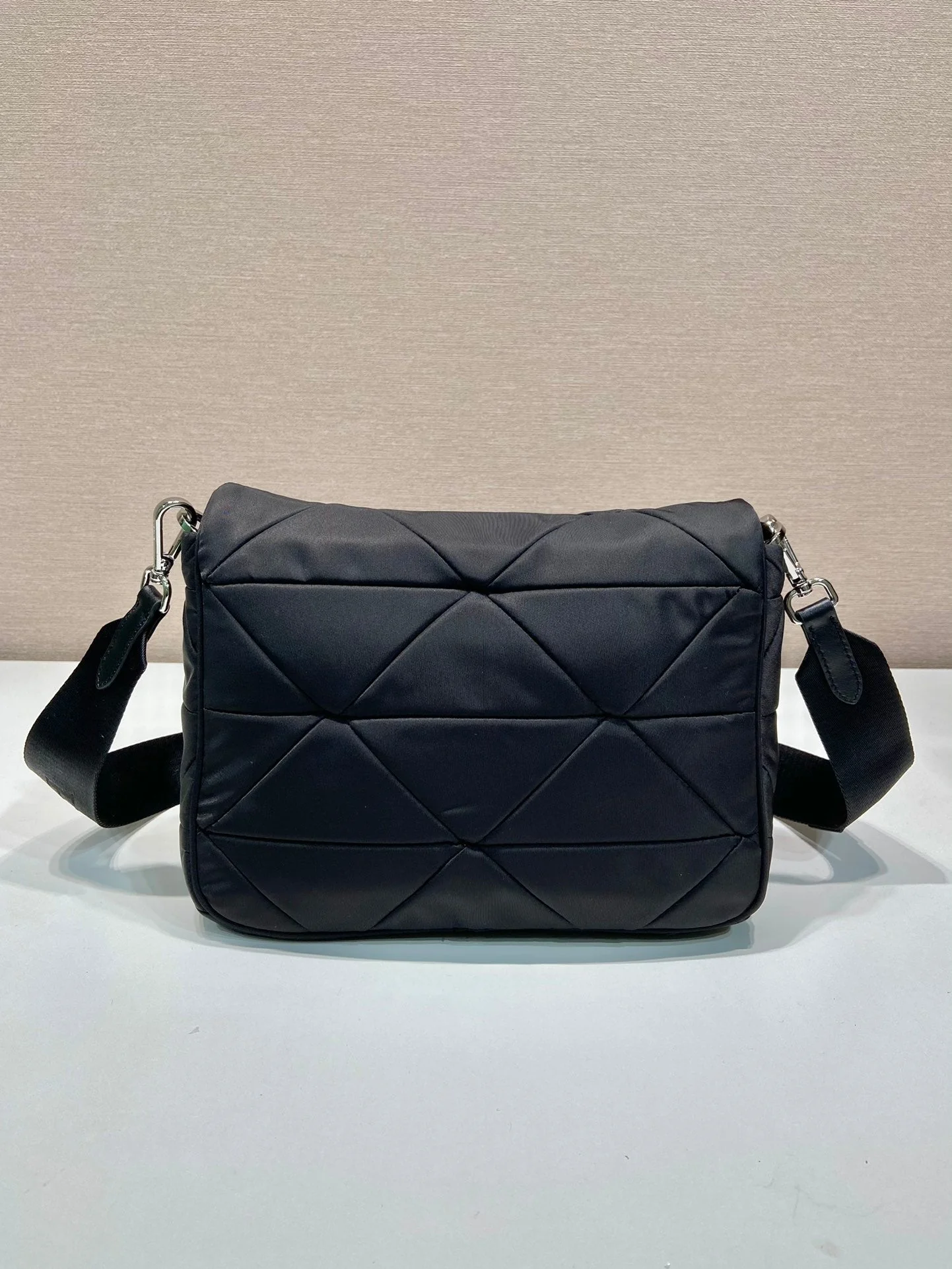 MEDIUM FLAP BAG 24 IN BLACK TRIANGULAR QUILTED PATTERN RE-NYLON
