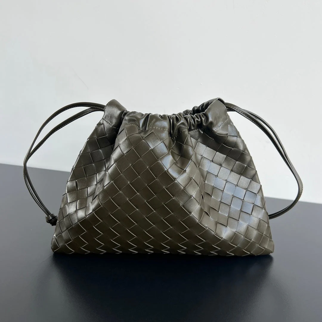 DUSTBAG MEDIUM 32 IN ARMY GREEN CALFSKIN