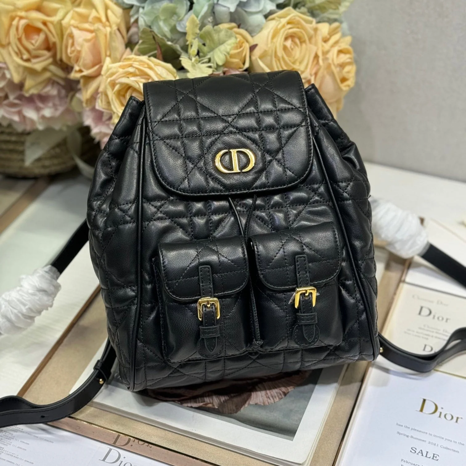 MEDIUM CARO BACKPACK 27 IN BLACK MACROCANNAGE LAMBSKIN