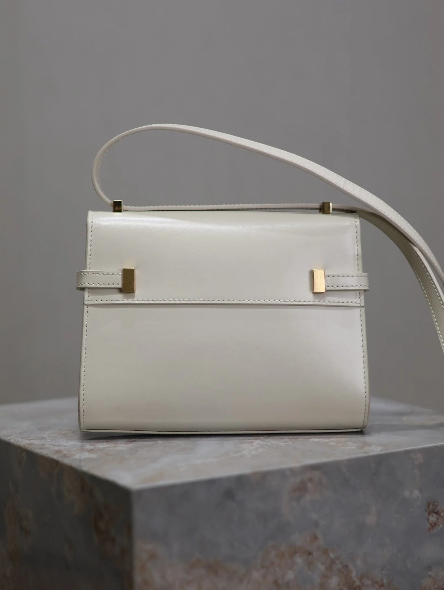 YSL 25S MINI MANHATTAN 19 IN BLANC VINTAGE CALFSKIN GOLD HARDWRE